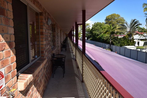 Best Western Kennedy Drive Airport Motel - Food Delivery Shop 29