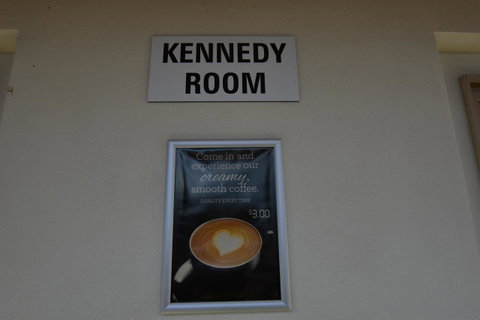 Best Western Kennedy Drive Airport Motel - Food Delivery Shop 10