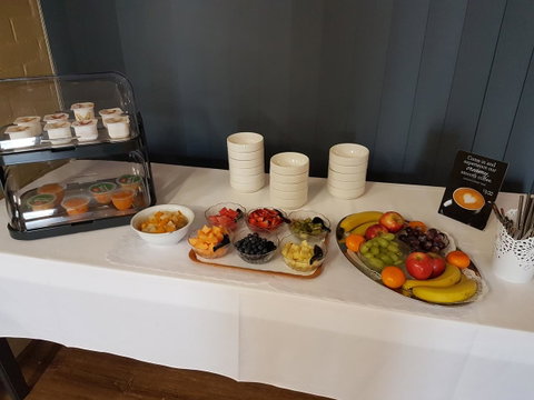 Best Western Kennedy Drive Airport Motel - Food Delivery Shop 3
