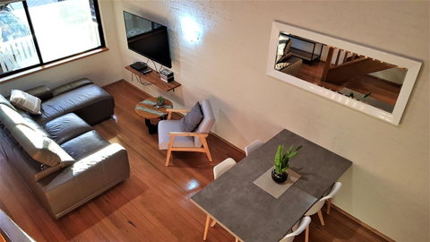 Great Escape Lofts - Food Delivery Shop 3