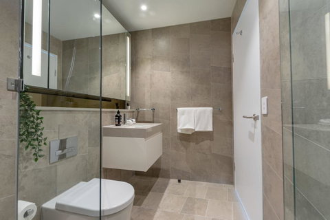 High Rise Apt In Heart Of Sydney Wt Harbour View - Food Delivery Shop 15