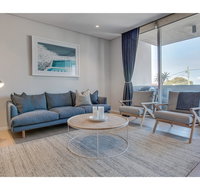 Oceanside Elegance At Superb Home Steps From Sand - Food Delivery Shop