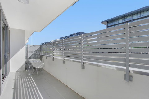 Lakefront 116 Kingston ACT - Food Delivery Shop 15