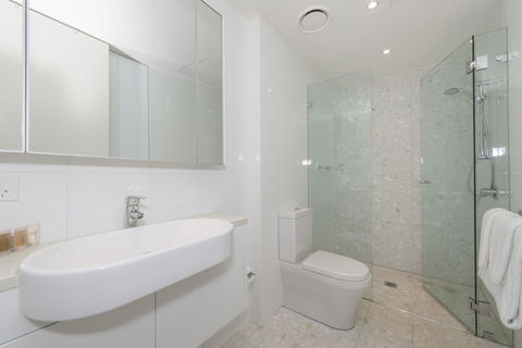 Lakefront 116 Kingston ACT - Food Delivery Shop 5