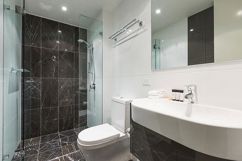 Lakefront 116 Kingston ACT - Food Delivery Shop 8