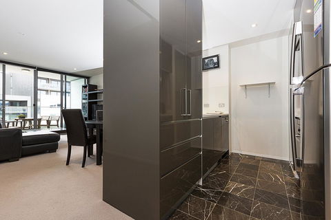 Lakefront 116 Kingston ACT - Food Delivery Shop 12