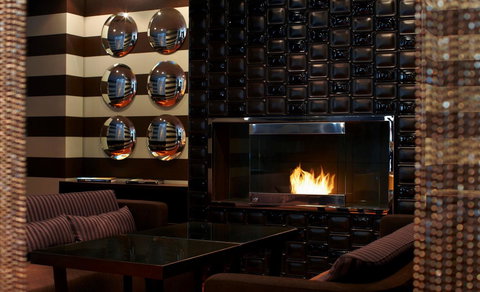 The Fullerton Hotel Sydney - Food Delivery Shop 18