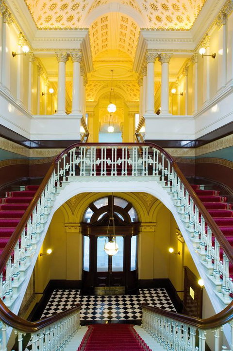 The Fullerton Hotel Sydney - Food Delivery Shop 13