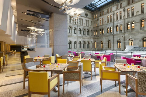 The Fullerton Hotel Sydney - Food Delivery Shop 43