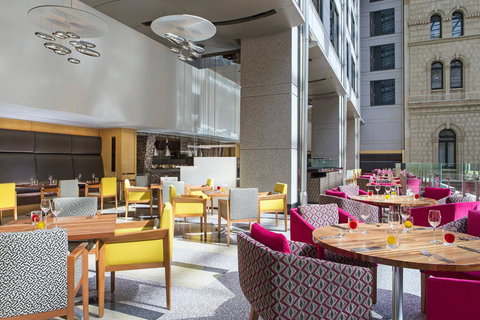 The Fullerton Hotel Sydney - Food Delivery Shop 38