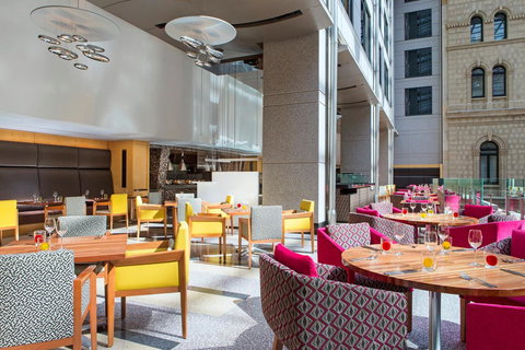 The Fullerton Hotel Sydney - Food Delivery Shop 15