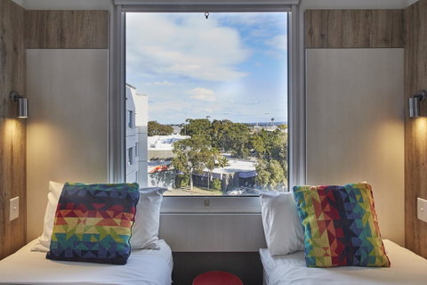 Ibis Budget Sydney Airport - Food Delivery Shop 33