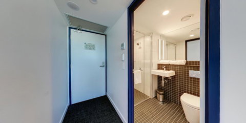 Ibis Budget Sydney Airport - Food Delivery Shop 11