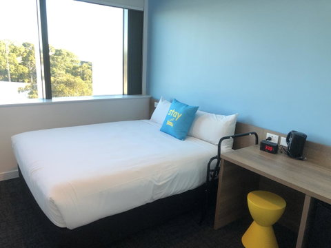 Ibis Budget Sydney Airport - Food Delivery Shop 18