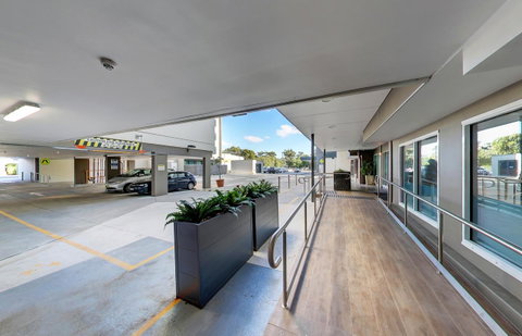 Ibis Budget Sydney Airport - Food Delivery Shop 2