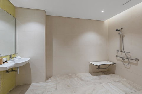 Rydges Australia Square, Formerly Tank Stream Hotel - Food Delivery Shop 28