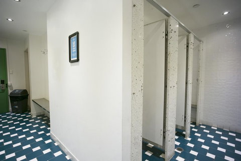 YHA Sydney Central - Pet Food Australia 8