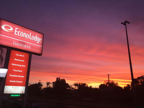 Econo Lodge Gateway Tamworth - Food Delivery Shop 4