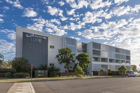 Oaks Nelson Bay Lure Suites - Food Delivery Shop 8