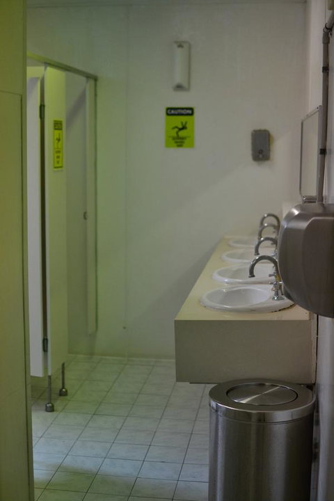 Maze Backpackers - Sydney - Pet Food Australia 25