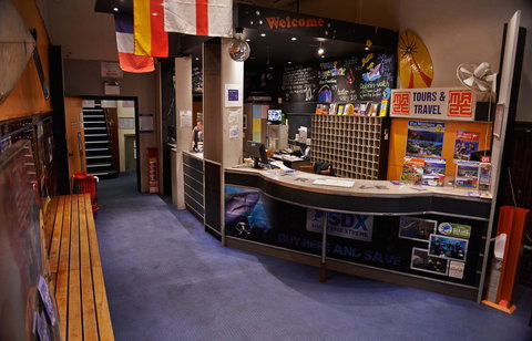 Maze Backpackers - Sydney - Pet Food Australia 9