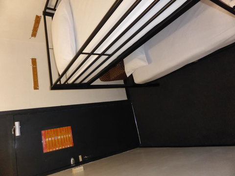 Maze Backpackers - Sydney - Pet Food Australia 22