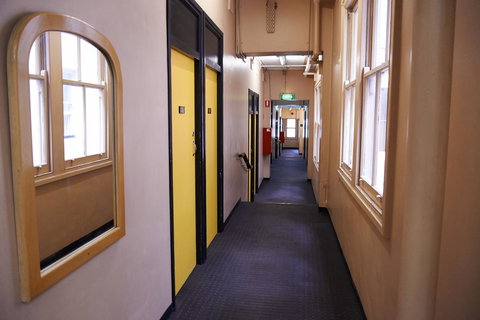 Maze Backpackers - Sydney - Pet Food Australia 16