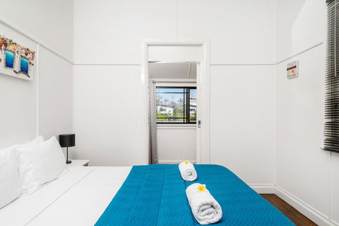 Club Byron Accommodation - Food Delivery Shop 10