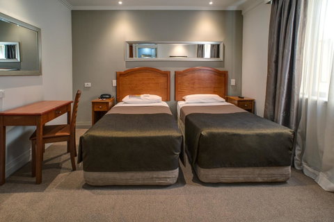 Great Southern Hotel Sydney - Food Delivery Shop 25