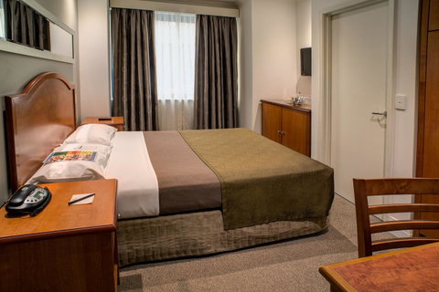 Great Southern Hotel Sydney - Food Delivery Shop 8