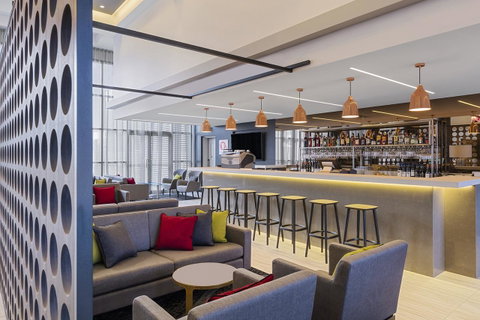 Travelodge Hotel Sydney Airport - Food Delivery Shop 12