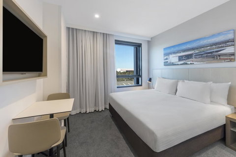 Travelodge Hotel Sydney Airport - Food Delivery Shop 24