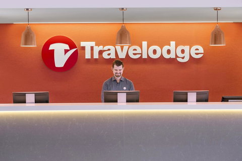 Travelodge Hotel Sydney Airport - Food Delivery Shop 7