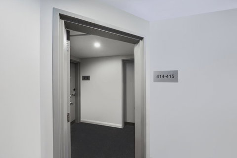 Travelodge Hotel Sydney Airport - Food Delivery Shop 3