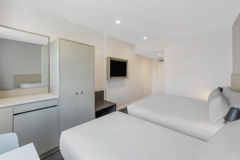 Travelodge Hotel Sydney Airport - Food Delivery Shop 18
