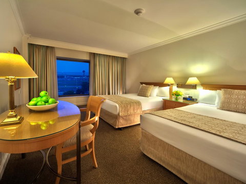 Stamford Plaza Sydney Airport Hotel & Conference Centre - Food Delivery Shop 20