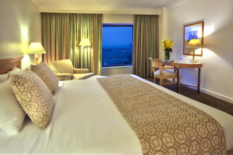 Stamford Plaza Sydney Airport Hotel & Conference Centre - Food Delivery Shop 6