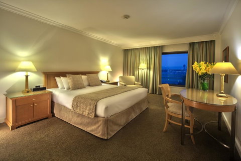 Stamford Plaza Sydney Airport Hotel & Conference Centre - Food Delivery Shop 19