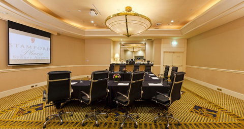 Stamford Plaza Sydney Airport Hotel & Conference Centre - Food Delivery Shop 24