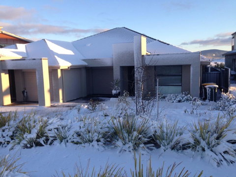 Jindabyne Executive - Food Delivery Shop 0