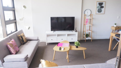Skygarden Olympic Park View 2 Bedroom Apartment - Food Delivery Shop 36