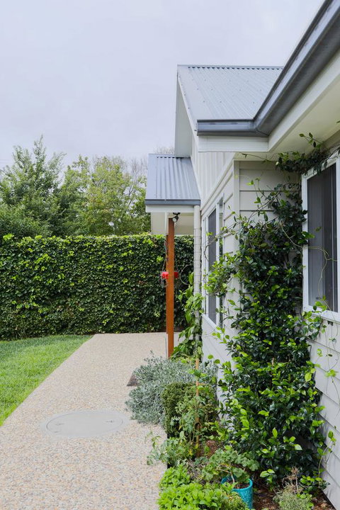 Armidale Cottage - House 2 - Food Delivery Shop 3