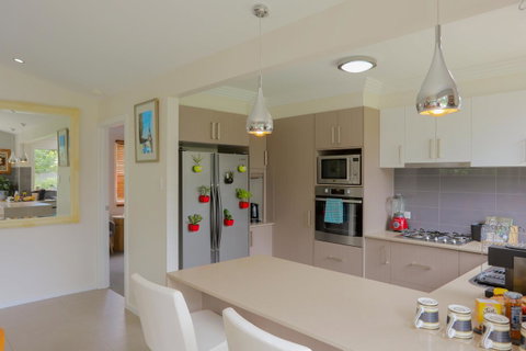 Armidale Cottage - House 2 - Food Delivery Shop 17