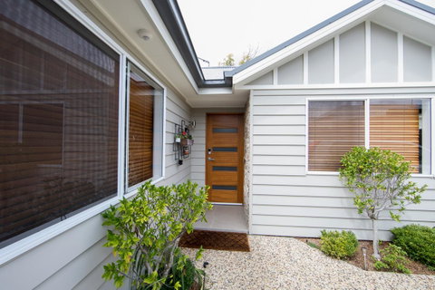 Armidale Cottage - House 2 - Food Delivery Shop 1