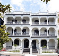 Hotel Challis - Food Delivery Shop