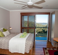 Sinclairs Country Retreat - Food Delivery Shop