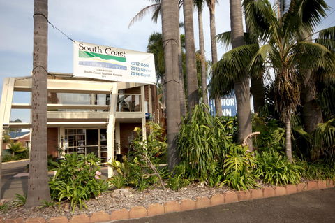 Sapphire Waters Motor Inn - Food Delivery Shop 12