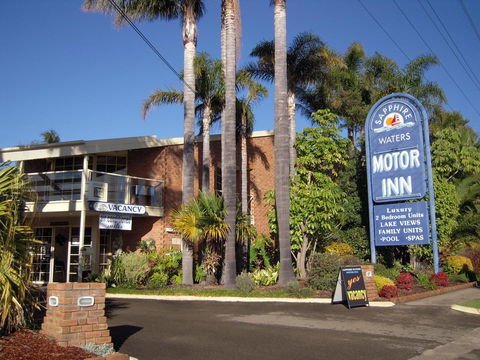 Sapphire Waters Motor Inn - Food Delivery Shop 38
