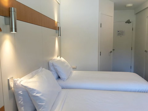 Ibis Budget - Gosford - Food Delivery Shop 19