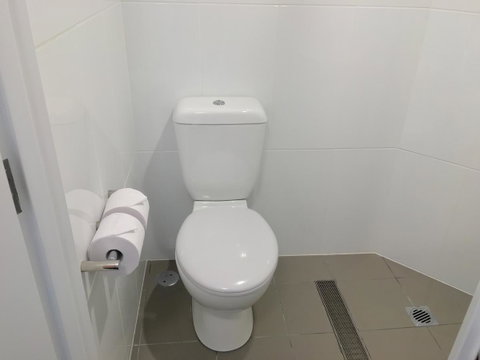Ibis Budget - Gosford - Food Delivery Shop 24